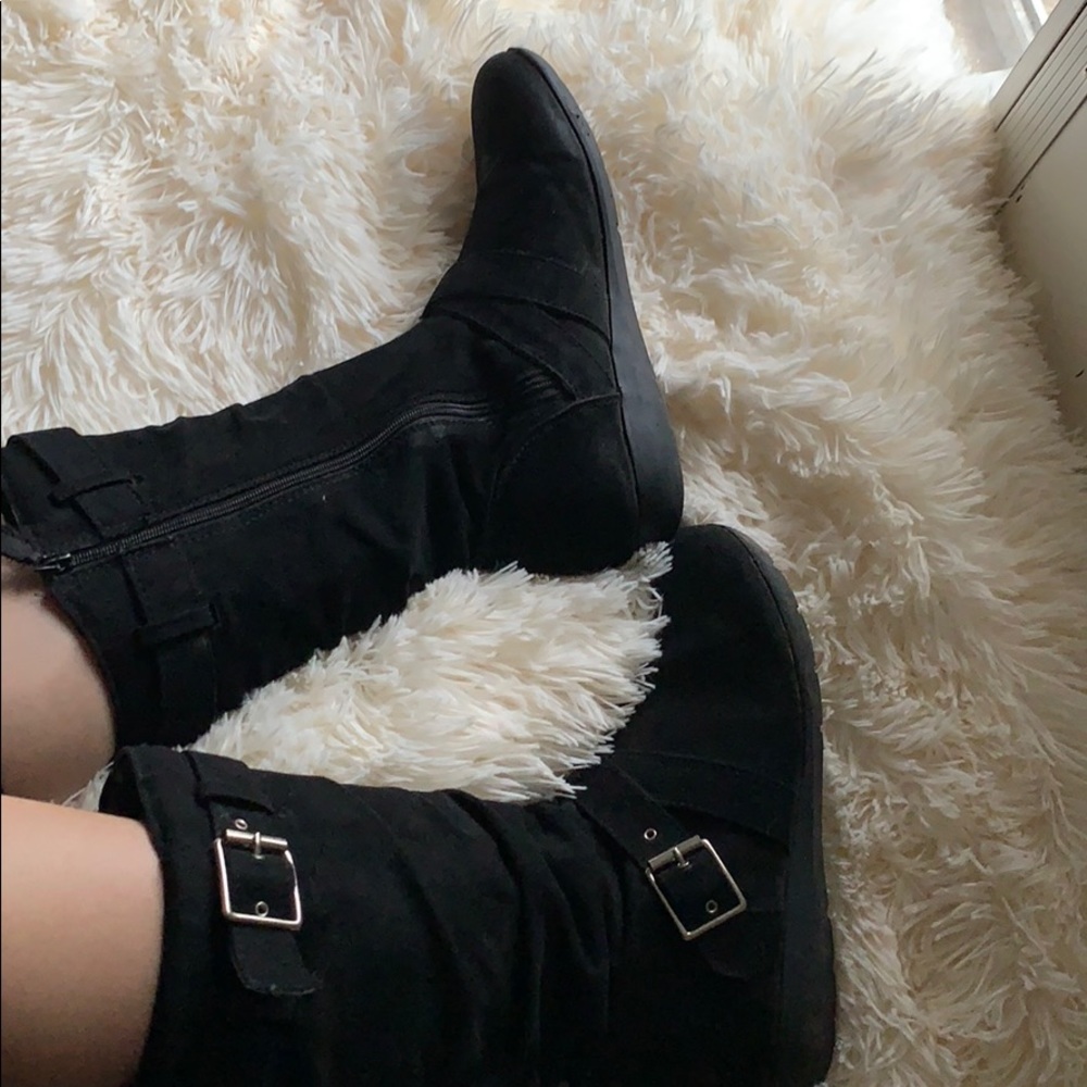 Black boots